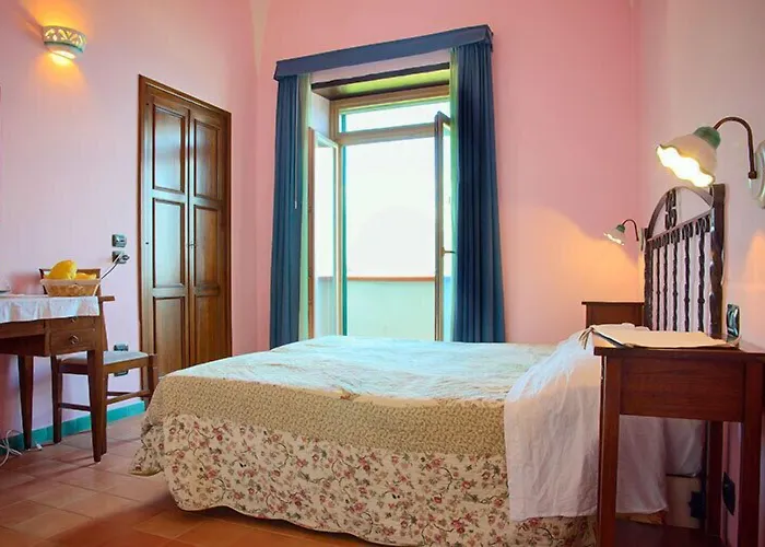 Rina Hotel